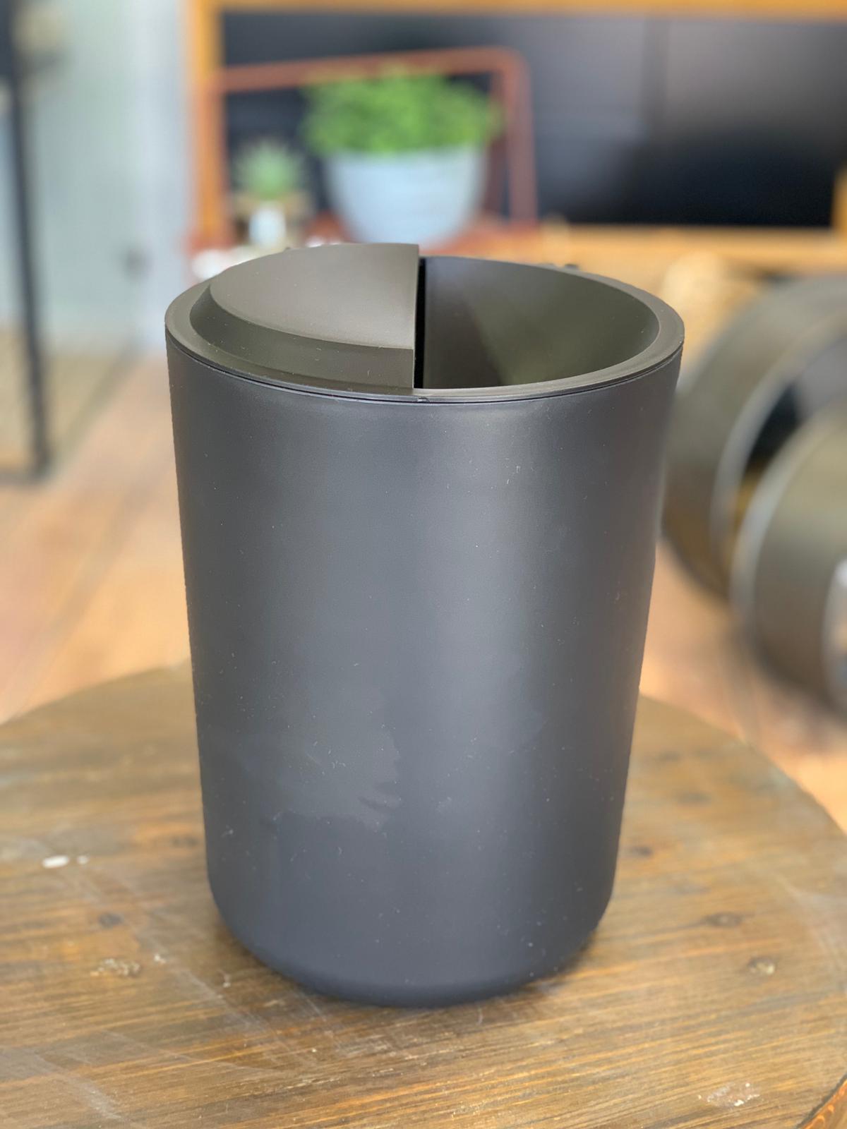 8cabfb1f-65b4-465c-870d-37ff9433dcb4