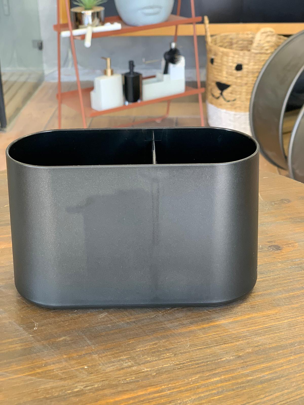 מתקן למברשות שיניים אמסטרדם שחור מט מתקן למברשות שיניים אמסטרדם שחור מט